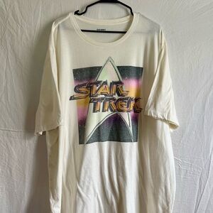 Old Navy White Star Trek Graphic Tee